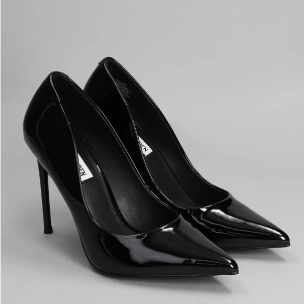 Steve Madden Vala Black Patent Heels